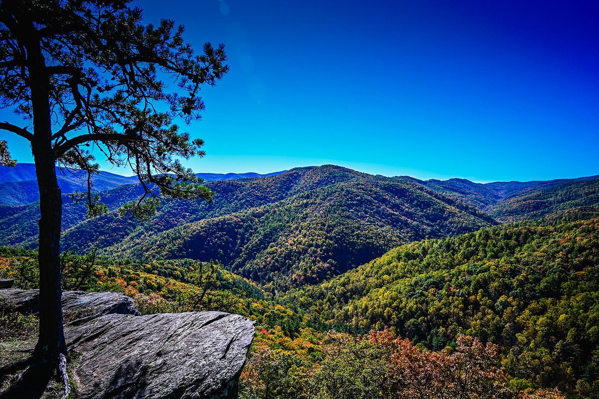 Charlottesville and Blue Ridge scenic view 3