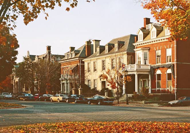 Virginia State Capitol and historic Richmond architecture